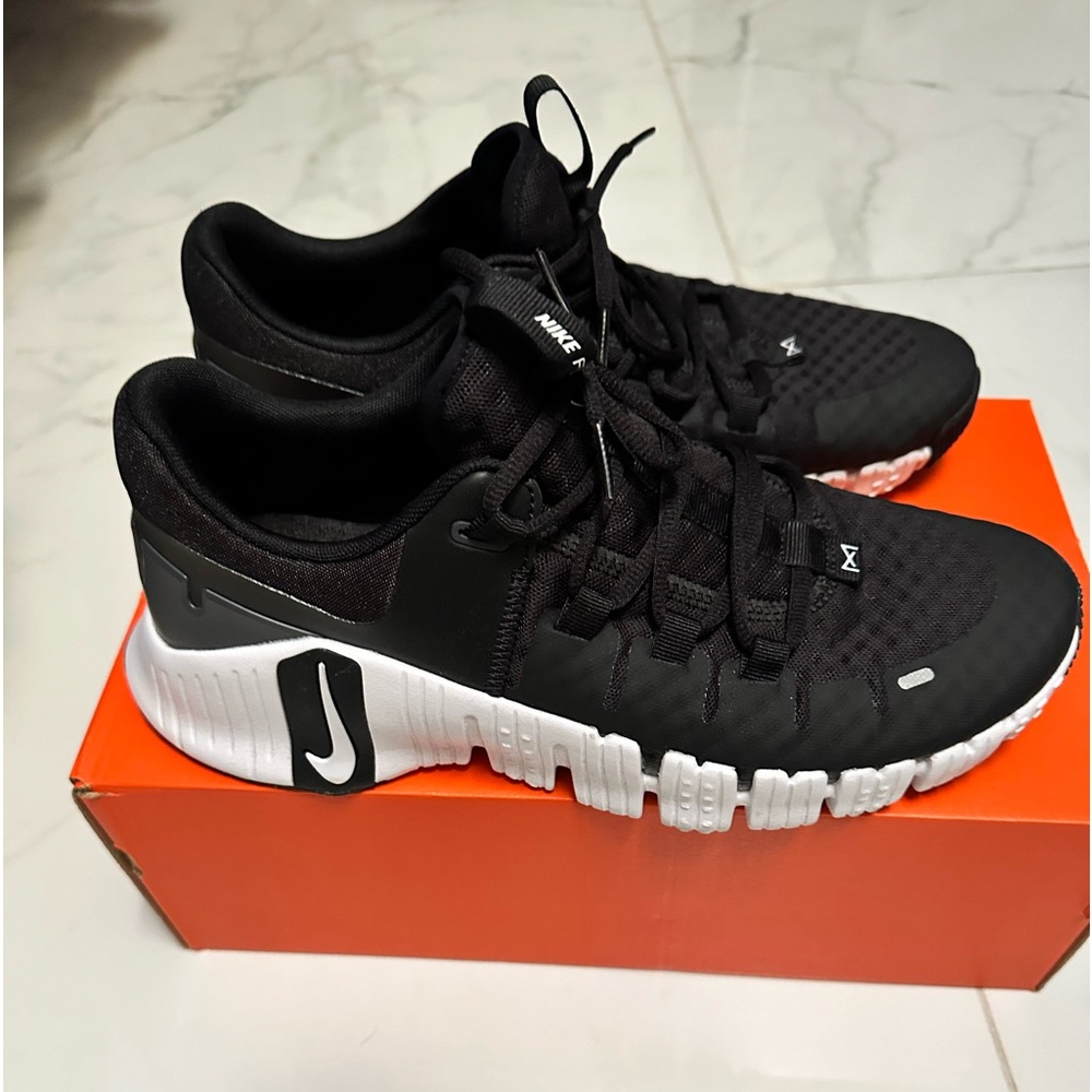 MEN'S NIKE FREE METCON 5 TRAINING SHOES